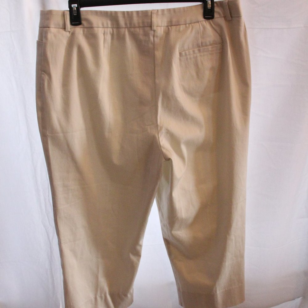 Cream Capris - Picture 2 of 3